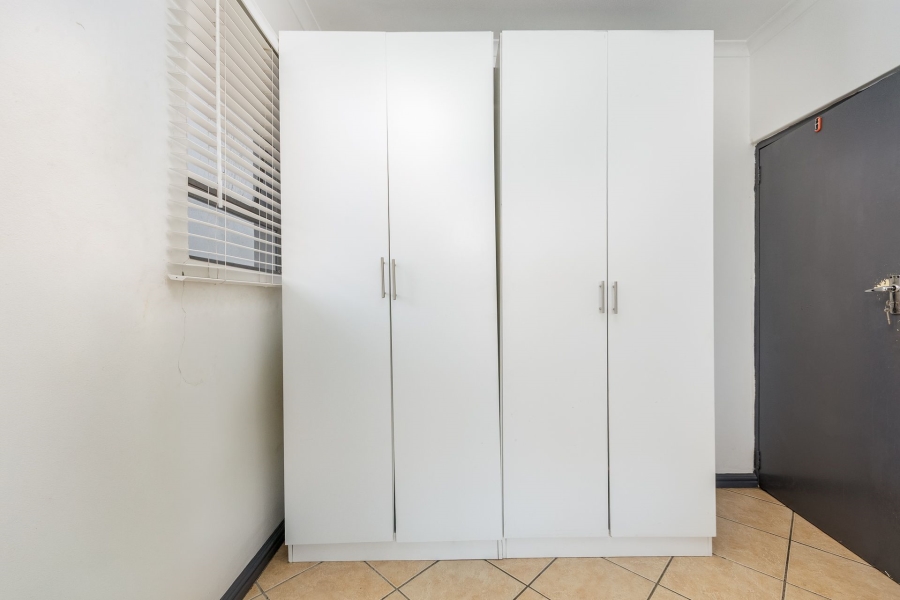 5 Bedroom Property for Sale in Hagley Western Cape